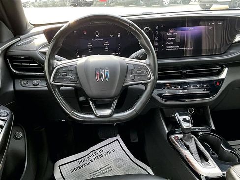 Used 2025 Buick Envista Avenir FWD image 5