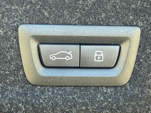 New 2026 BMW 330i Sedan image 16