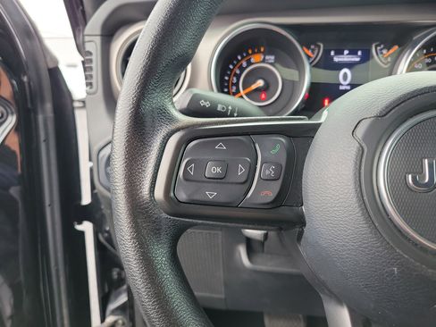 Used 2020 Jeep Wrangler Sport image 24