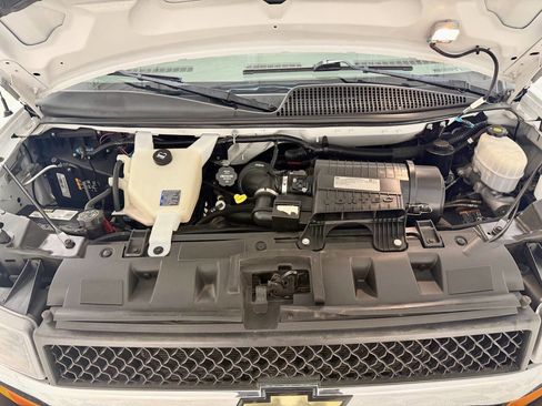 Used 2019 Chevrolet Express 3500 LT w/ LT Preferred Equipment Group image 20