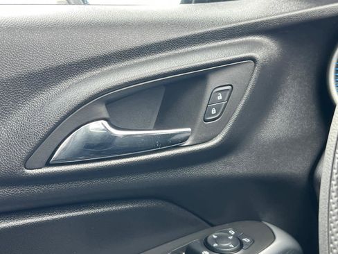 Certified 2025 Chevrolet Trax LS w/ LS Convenience Package image 23