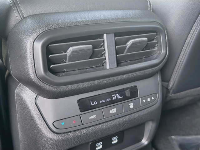 New 2026 Honda Pilot Touring image 27