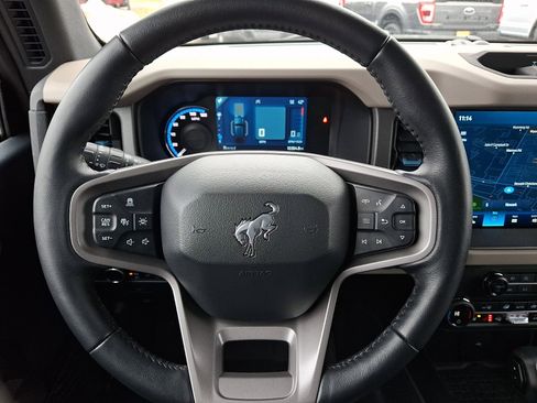 Used 2024 Ford Bronco Wildtrak image 27
