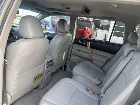 Used 2010 Toyota Highlander Limited image 45