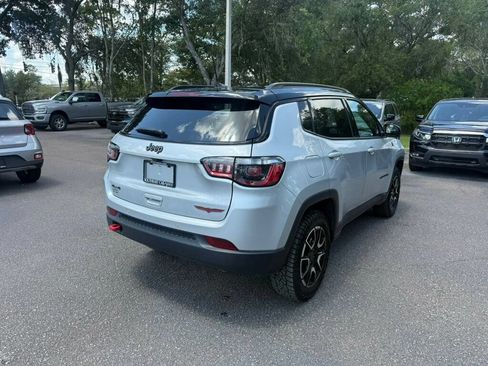 Used 2025 Jeep Compass Trailhawk AWD/4WD image 10