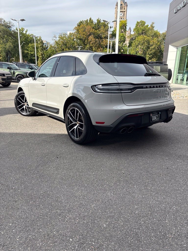 Used 2024 Porsche Macan AWD/4WD image 5