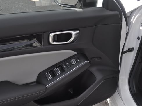 Certified 2025 Honda Civic Sport Touring image 16