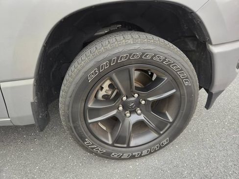 Used 2024 RAM 1500 Big Horn AWD/4WD image 32