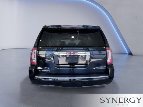 Used 2017 GMC Yukon Denali w/ Open Road Package AWD/4WD image 6