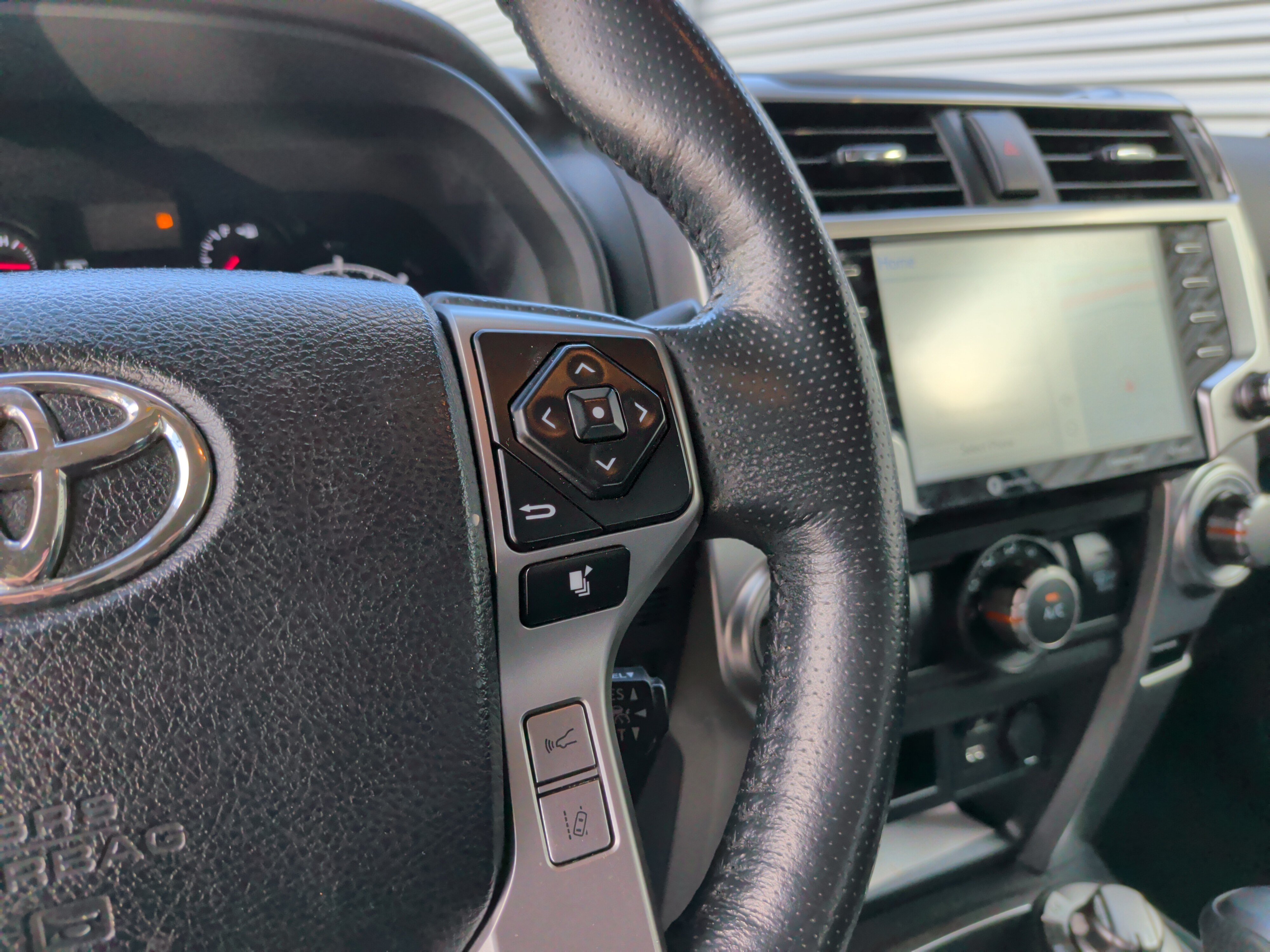 Used 2023 Toyota 4Runner SR5 Premium AWD/4WD image 19