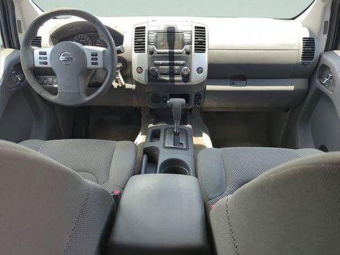 Certified 2017 Nissan Frontier SV RWD image 18