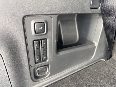 Used 2025 Ford Expedition Tremor AWD/4WD image 17