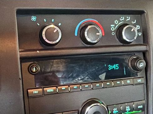 Used 2019 Chevrolet Express 2500 w/ Driver Convenience Package image 14