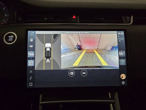 Used 2025 Land Rover Range Rover Evoque S image 16