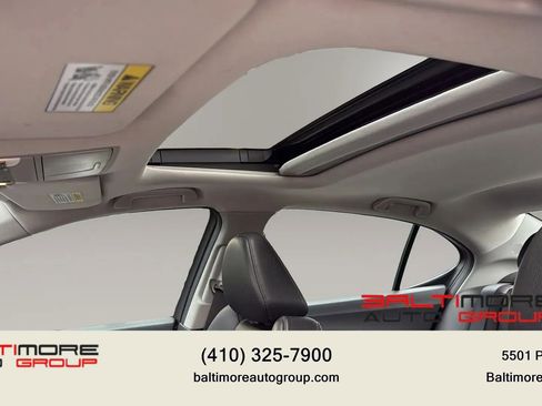 Used 2017 Acura TLX FWD image 13