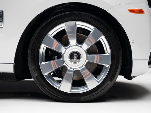 Used 2019 Rolls-Royce Cullinan AWD/4WD image 39