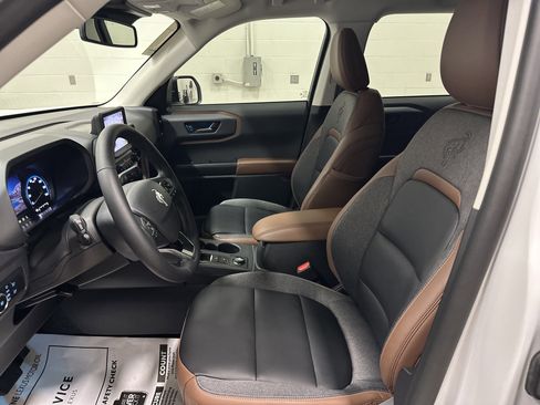 Used 2024 Ford Bronco Sport Outer Banks image 16