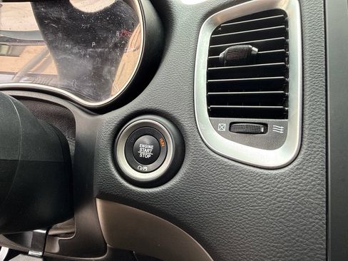 Used 2019 Dodge Durango SXT AWD/4WD image 33