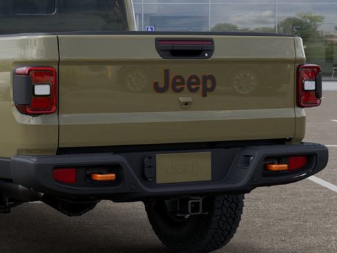New 2026 Jeep Gladiator Mojave w/ Safety Group AWD/4WD image 39