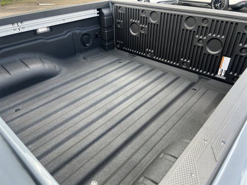 New 2025 Nissan Frontier PRO-4X w/ Pro Convenience Package image 29