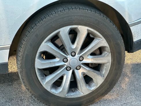 Used 2016 Land Rover Range Rover HSE image 25