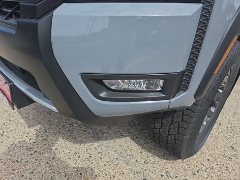 New 2025 Nissan Frontier PRO-4X image 11