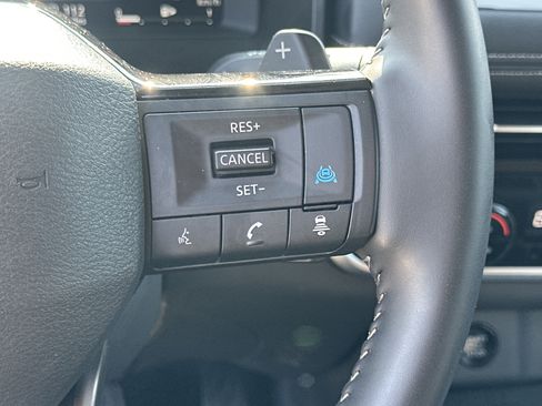 Used 2026 Nissan Rogue SL AWD/4WD image 25