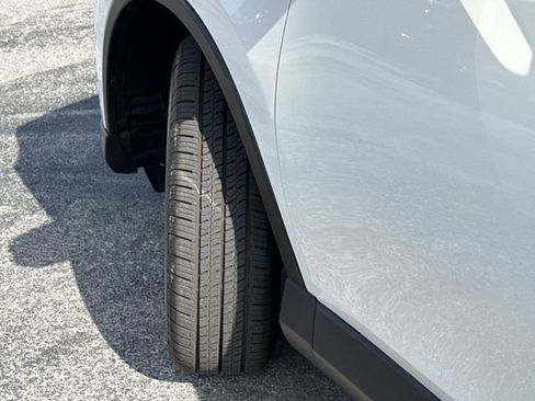 Used 2017 Toyota RAV4 LE image 39