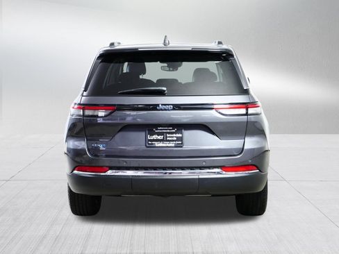 Used 2023 Jeep Grand Cherokee 4WD 4xe image 6