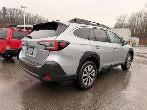 Certified 2025 Subaru Outback Premium w/ Popular Package #1A image 9