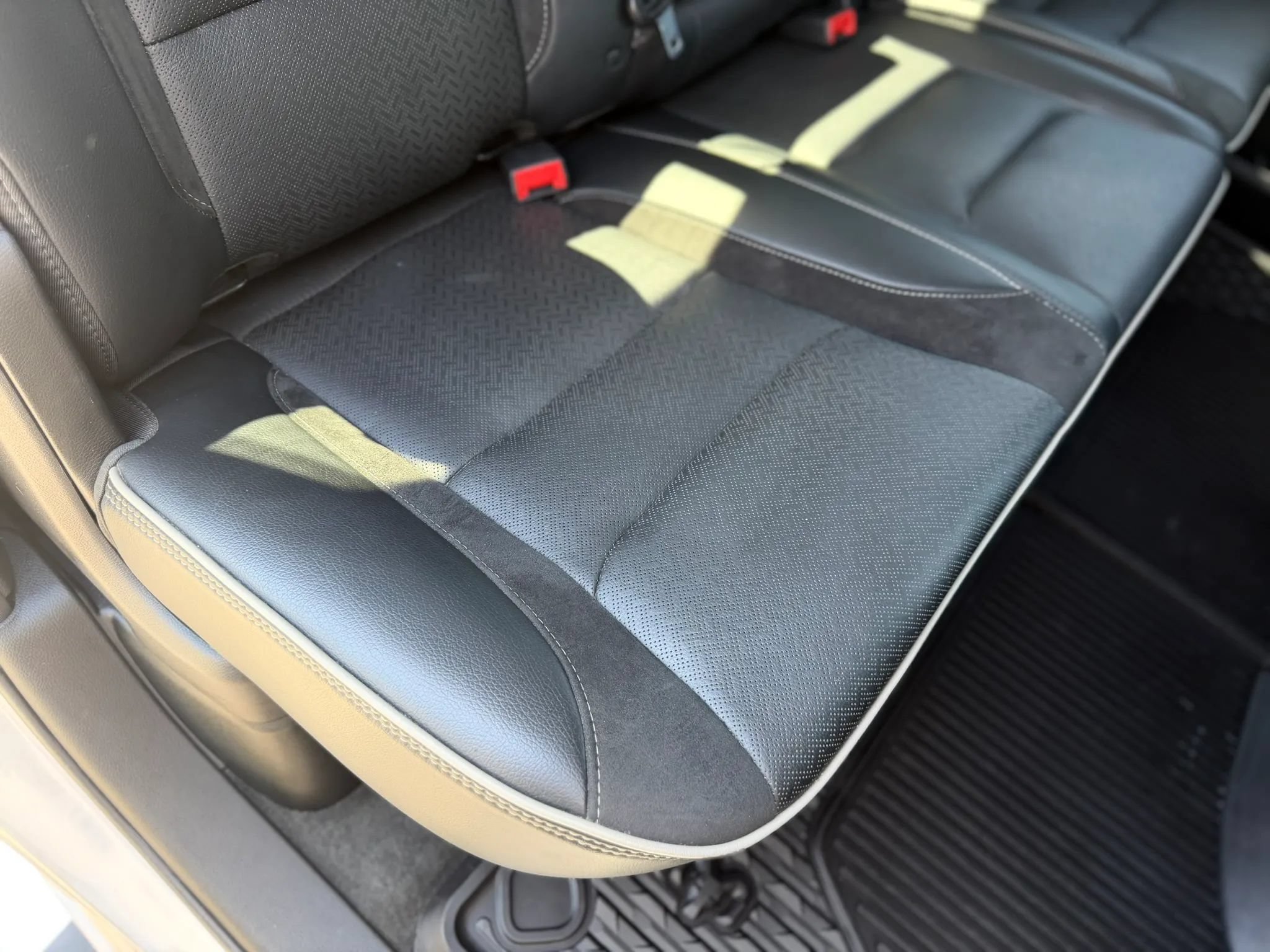 Used 2021 RAM 1500 Laramie AWD/4WD image 13