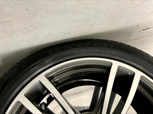Used 2020 Porsche Cayenne Turbo AWD/4WD image 45