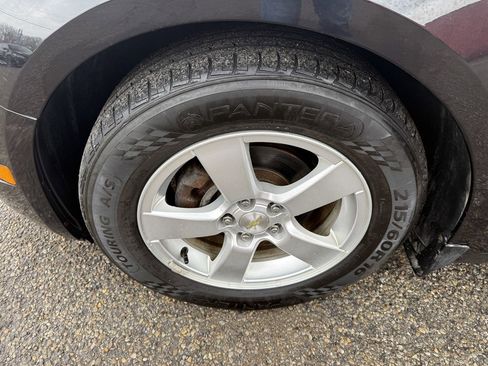 Used 2015 Chevrolet Cruze LT image 9