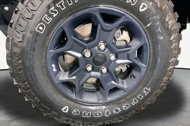 Used 2023 Jeep Wrangler Unlimited w/ 8.4" Radio Group AWD/4WD image 29