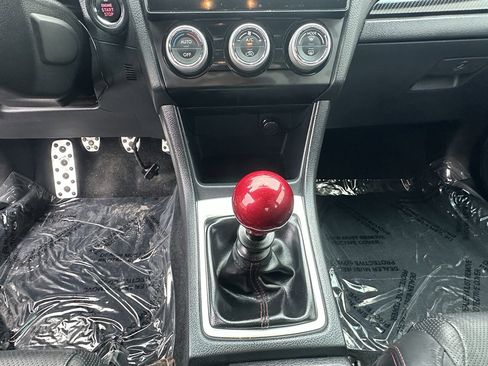 Used 2016 Subaru WRX Limited image 34
