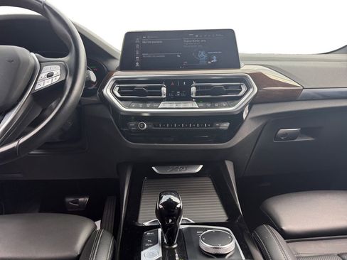 Used 2024 BMW X3 sDrive30i image 11