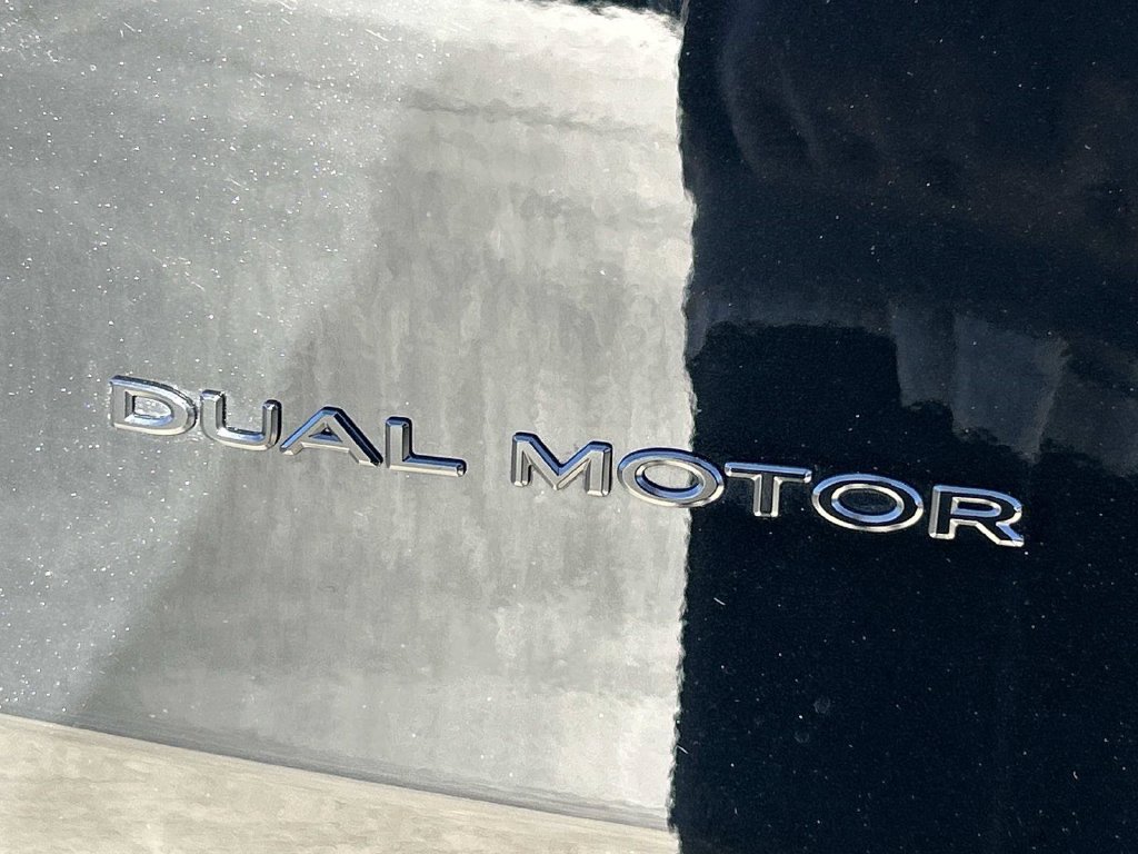 Used 2026 Tesla Model Y Long Range AWD/4WD image 10
