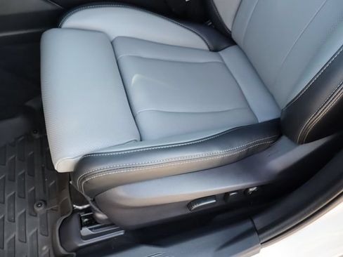 Certified 2025 Subaru Outback Limited AWD/4WD image 19