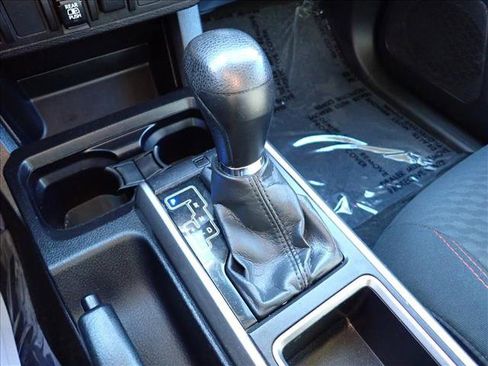 Used 2022 Toyota Tacoma SR5 image 17