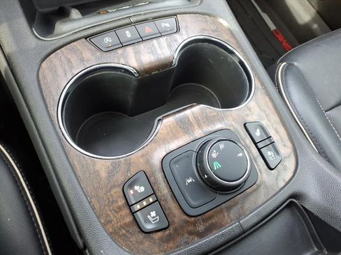 Used 2020 GMC Acadia Denali w/ Trailering Package image 22