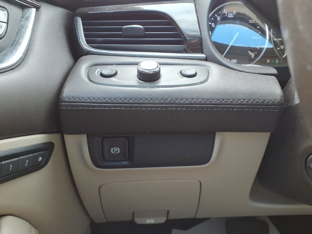 Certified 2018 Buick LaCrosse Essence FWD image 13