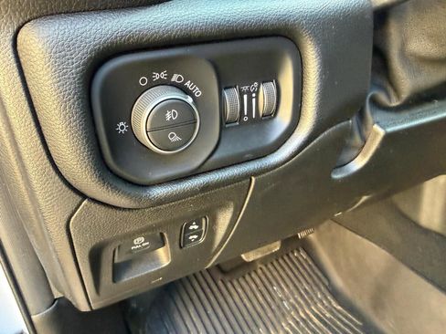 Used 2019 RAM 1500 Sport w/ Level 2 Equipment Group image 29
