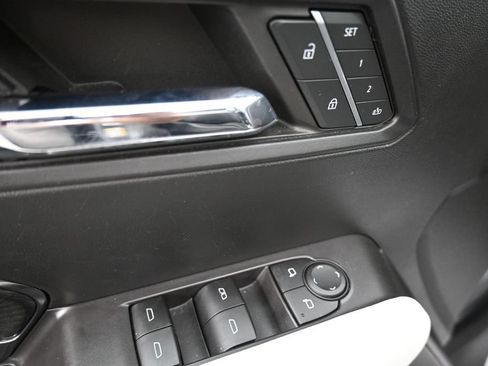 Used 2024 GMC Canyon AT4X w/ AT4X AEV Edition AWD/4WD image 27