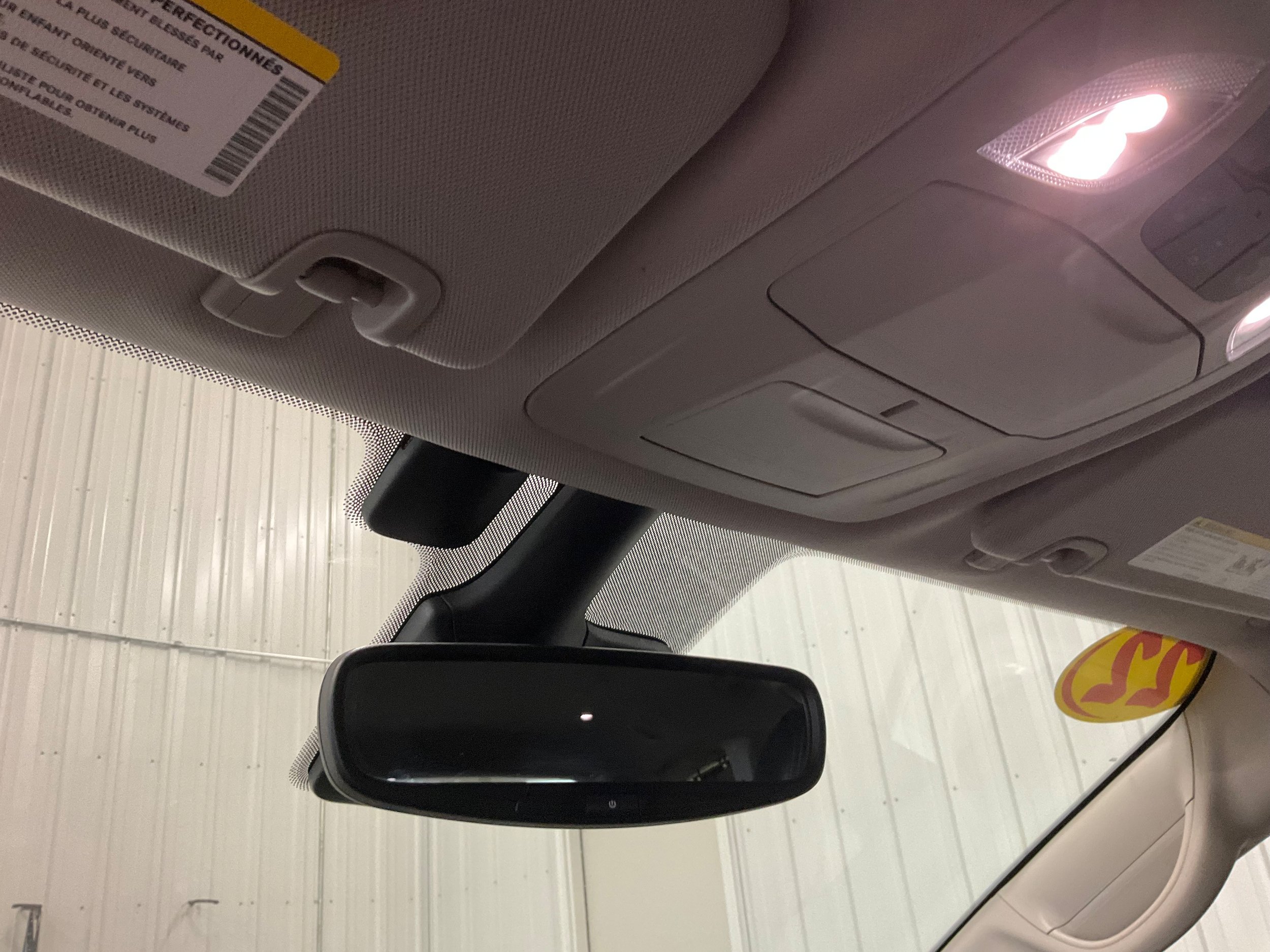 Used 2022 Chrysler Pacifica Touring-L FWD image 17