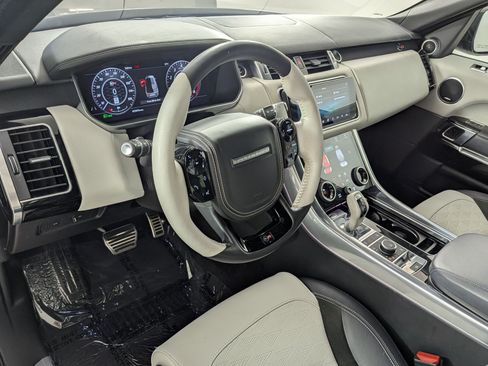 Used 2019 Land Rover Range Rover Sport SVR AWD/4WD image 4