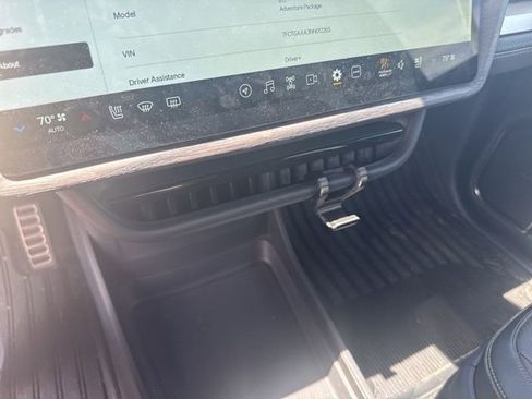 Used 2022 Rivian R1T Adventure AWD/4WD image 43