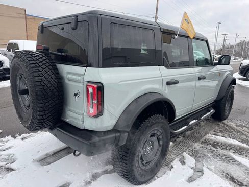 Used 2024 Ford Bronco Badlands image 7