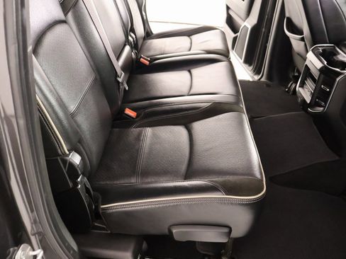 Used 2019 RAM 2500 Laramie w/ Night Edition image 15