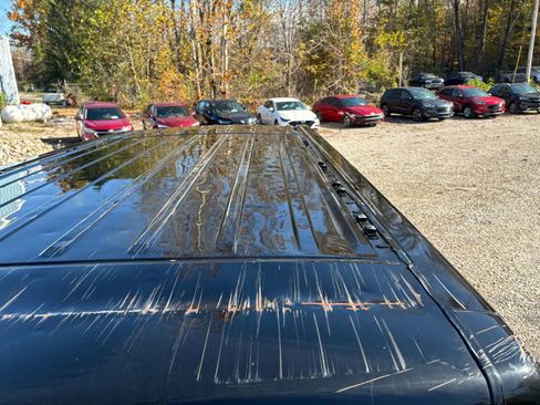 Used 2019 Nissan NV 3500 S image 32