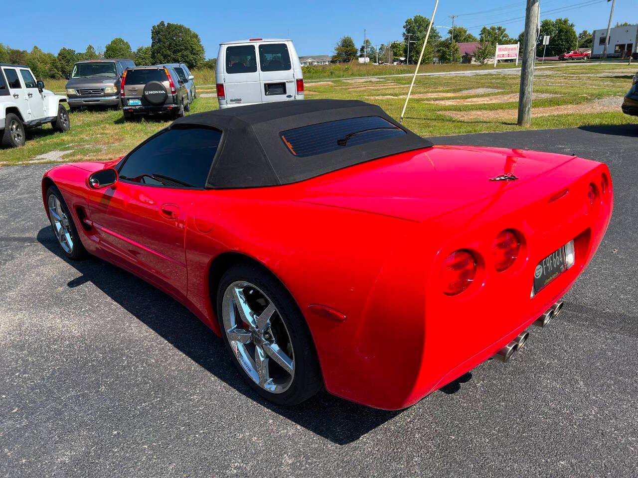 Used 2002 Chevrolet Corvette Coupe w/ Preferred Equipment Group2 RWD image 13